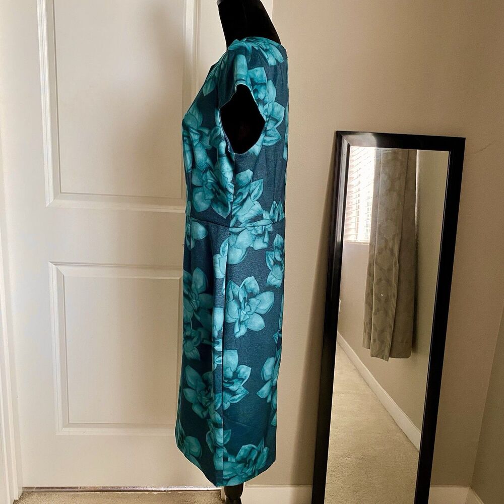Betsy Johnson Size 12 Jade Green Floral Stretch Dress Cap Sleeve - Picture 2 of 8